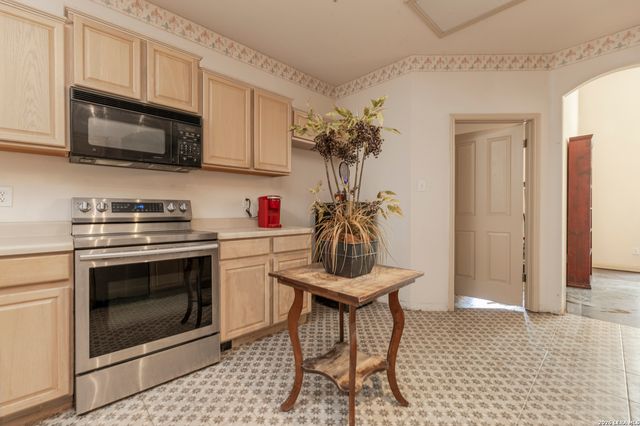 2039 Thicket Trail Dr, San Antonio, TX 78248