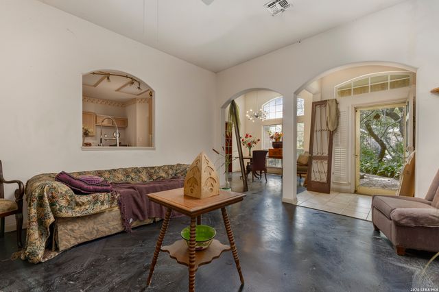 2039 Thicket Trail Dr, San Antonio, TX 78248
