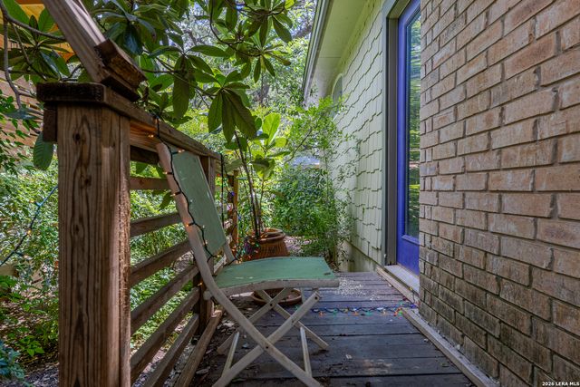 2039 Thicket Trail Dr, San Antonio, TX 78248