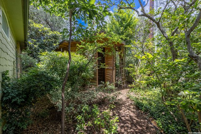 2039 Thicket Trail Dr, San Antonio, TX 78248