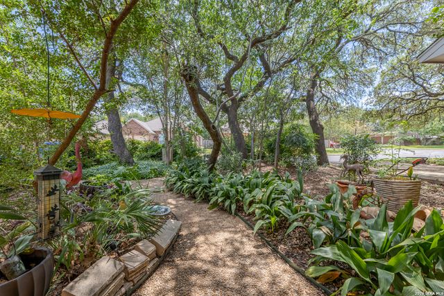 2039 Thicket Trail Dr, San Antonio, TX 78248
