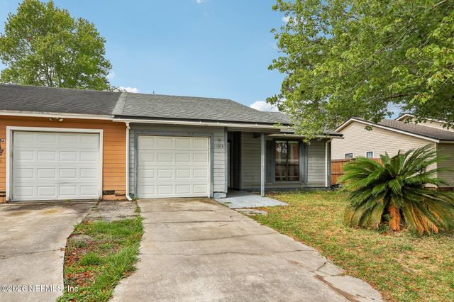 1328 BAY HILL Boulevard B, Orange Park, FL 32065