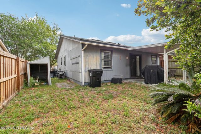 1328 BAY HILL Boulevard B, Orange Park, FL 32065