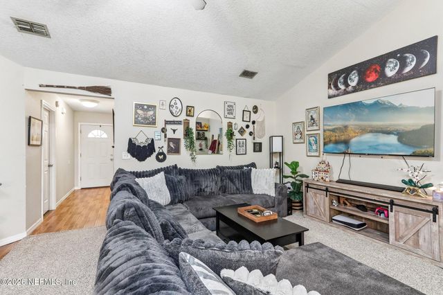 1328 BAY HILL Boulevard B, Orange Park, FL 32065