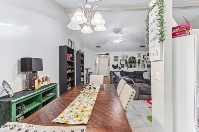1328 BAY HILL Boulevard B, Orange Park, FL 32065