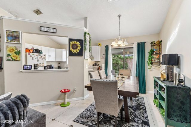 1328 BAY HILL Boulevard B, Orange Park, FL 32065