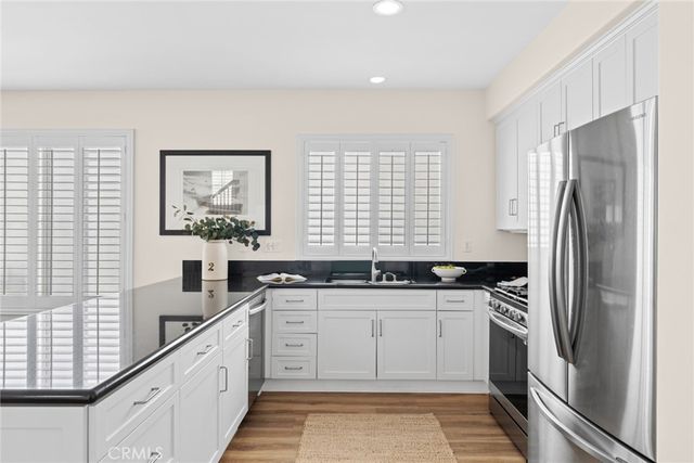 428 E Bay Avenue, Newport Beach, CA 92661