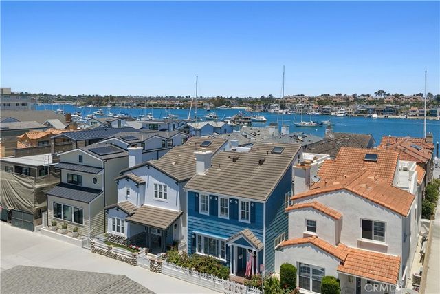 428 E Bay Avenue, Newport Beach, CA 92661