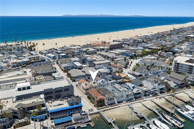 428 E Bay Avenue, Newport Beach, CA 92661