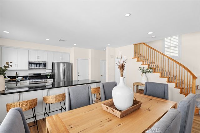 428 E Bay Avenue, Newport Beach, CA 92661