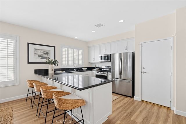 428 E Bay Avenue, Newport Beach, CA 92661