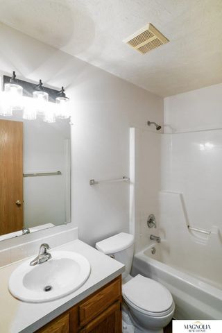 3501 W Plum Street, Lincoln, NE 68522