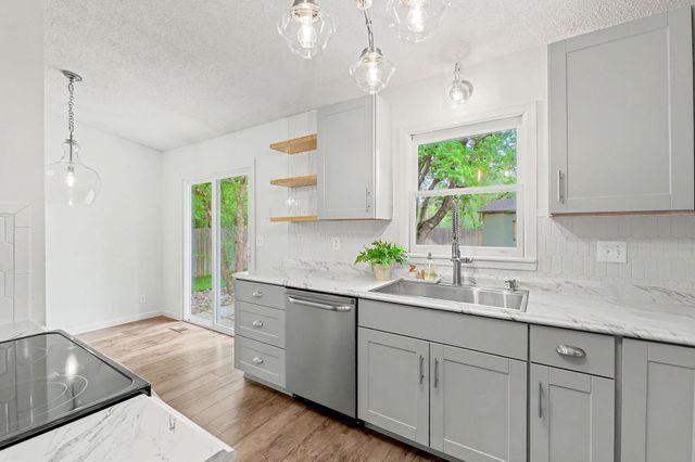 11912 W Bella Vista Cir, Wichita, KS 67212