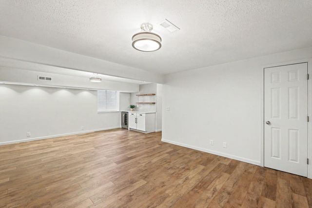 11912 W Bella Vista Cir, Wichita, KS 67212