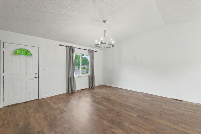 11912 W Bella Vista Cir, Wichita, KS 67212