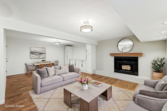 11912 W Bella Vista Cir, Wichita, KS 67212
