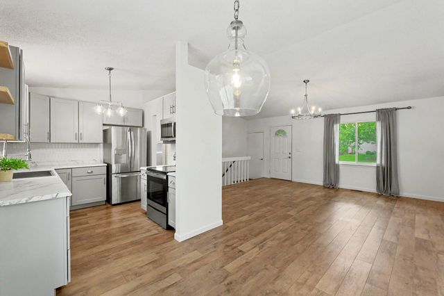 11912 W Bella Vista Cir, Wichita, KS 67212