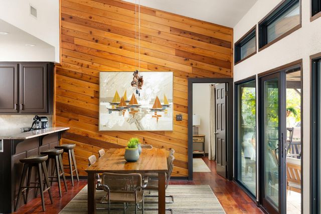 927 Challenger, Lakeway, TX 78734