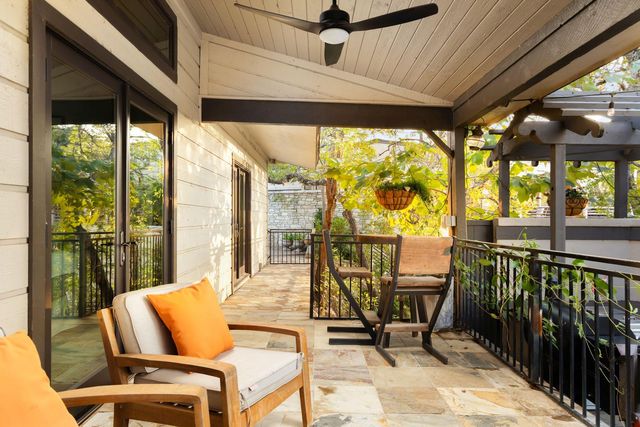 927 Challenger, Lakeway, TX 78734