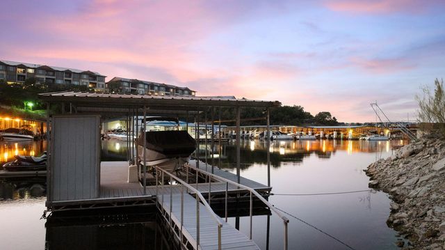 927 Challenger, Lakeway, TX 78734