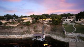 927 Challenger, Lakeway, TX 78734