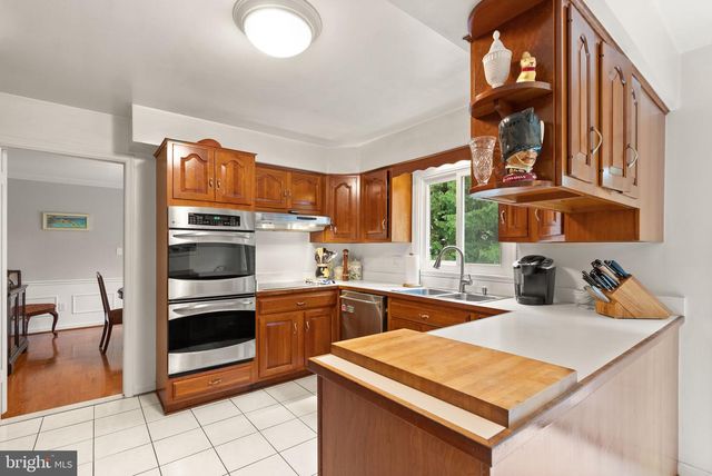 1516 TUBA CT, Vienna, VA 22182