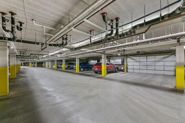 5650 Boone Avenue N 321, New Hope, MN 55428