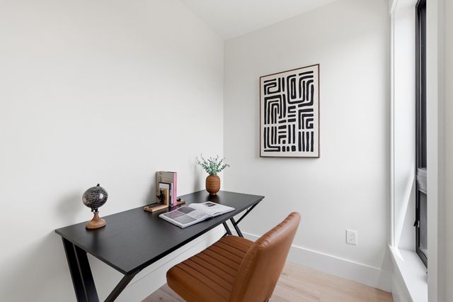 17 Holmes PH1, Quincy, MA 02171