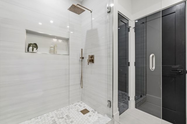 17 Holmes PH1, Quincy, MA 02171