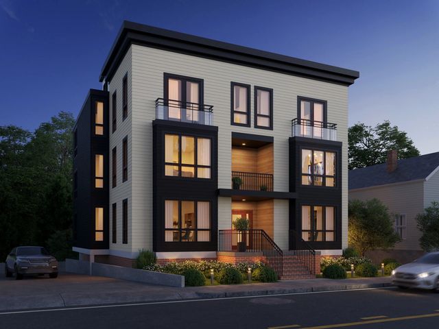 17 Holmes PH1, Quincy, MA 02171