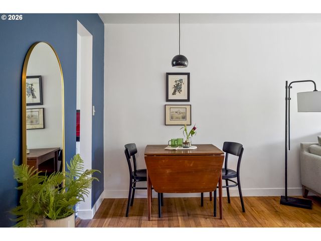 6504 N COMMERCIAL Ave 2, Portland, OR 97217