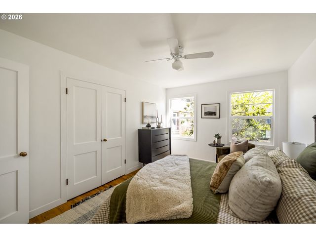 6504 N COMMERCIAL Ave 2, Portland, OR 97217