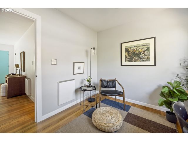 6504 N COMMERCIAL Ave 2, Portland, OR 97217