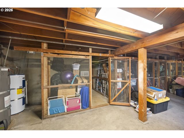 6504 N COMMERCIAL Ave 2, Portland, OR 97217