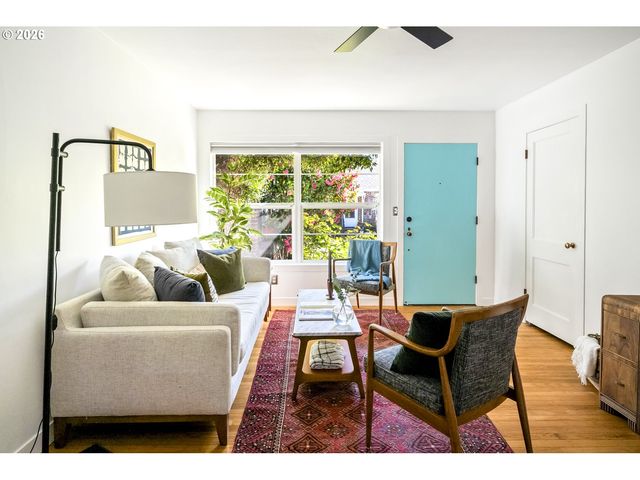 6504 N COMMERCIAL Ave 2, Portland, OR 97217