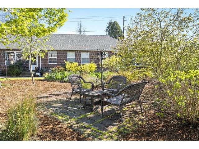 6504 N COMMERCIAL Ave 2, Portland, OR 97217