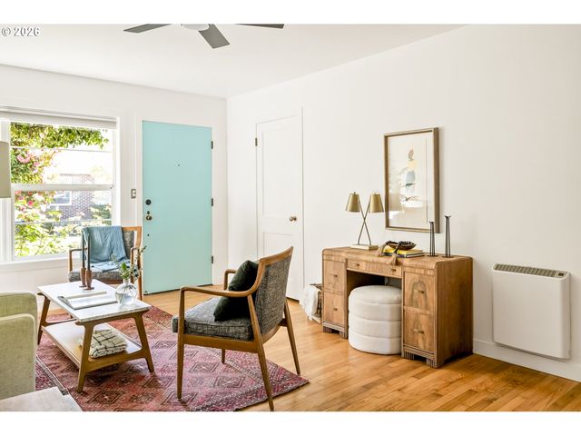 6504 N COMMERCIAL Ave 2, Portland, OR 97217