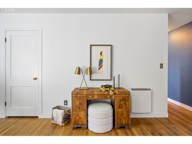 6504 N COMMERCIAL Ave 2, Portland, OR 97217