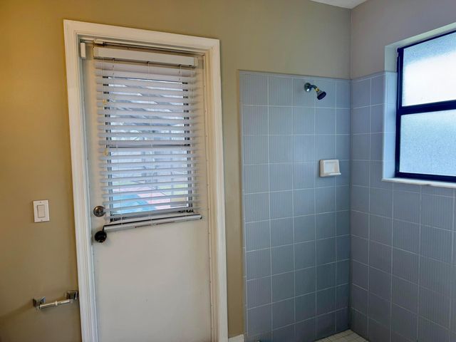 13427 Kingsbury Drive, Wellington, FL 33414