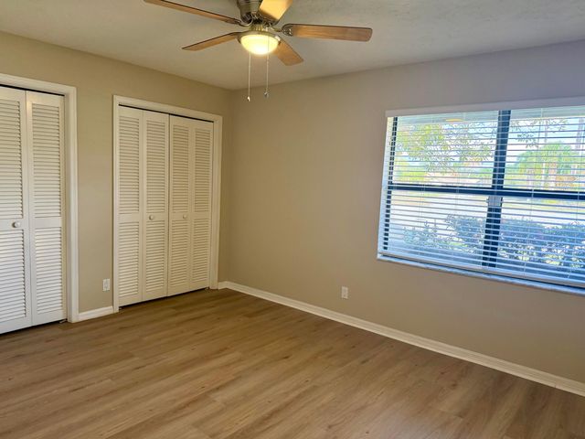 13427 Kingsbury Drive, Wellington, FL 33414