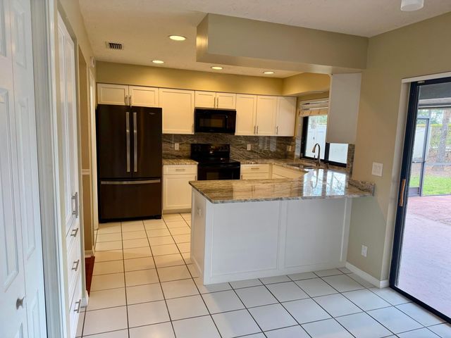 13427 Kingsbury Drive, Wellington, FL 33414