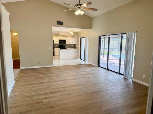 13427 Kingsbury Drive, Wellington, FL 33414