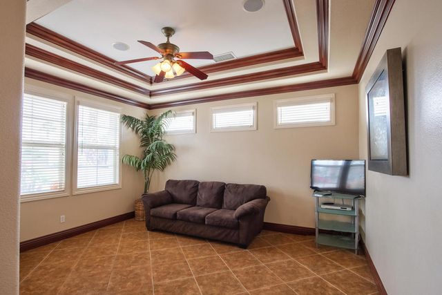 153 Merano Way, Palm Desert, CA 92211