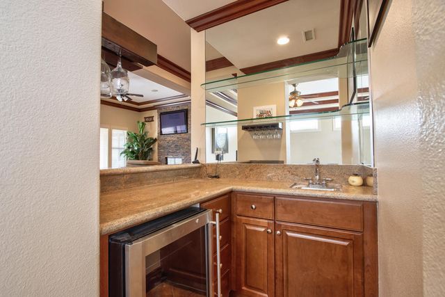 153 Merano Way, Palm Desert, CA 92211