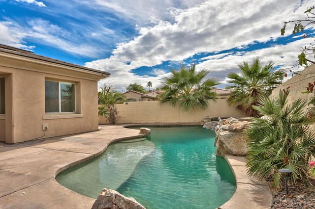 153 Merano Way, Palm Desert, CA 92211