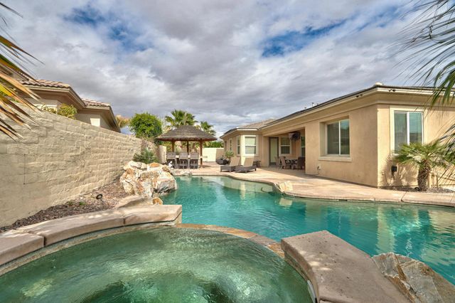 153 Merano Way, Palm Desert, CA 92211