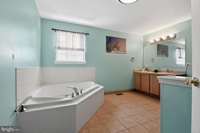 209 WESTWOOD RD, Egg Harbor Township, NJ 08234