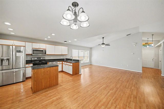 2424 CAMDEN OAKS PLACE, Valrico, FL 33594