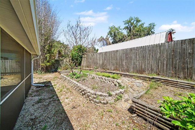 2424 CAMDEN OAKS PLACE, Valrico, FL 33594