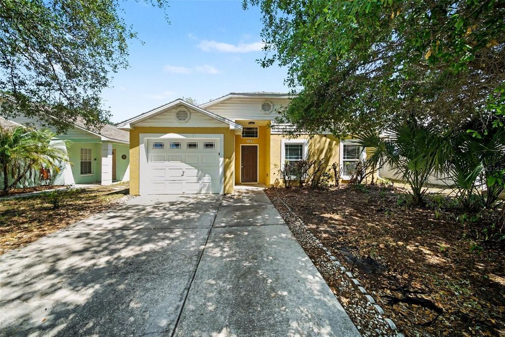 2424 CAMDEN OAKS PLACE, Valrico, FL 33594